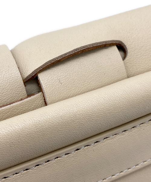 HEREU（ヘリュー）HEREU (ヘリュー) LLUNA ベージュの古着・服飾アイテム