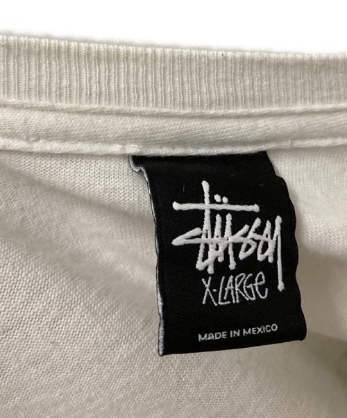 stussy（ステューシー）stussy (ステューシー) ナンバリングTEE ホワイト サイズ:XLの古着・服飾アイテム
