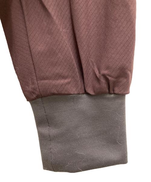 GYAKUSOU（ギャクソウ）GYAKUSOU (ギャクソウ) ソフトシェルジャケット バーガンディー サイズ:Ⅿの古着・服飾アイテム