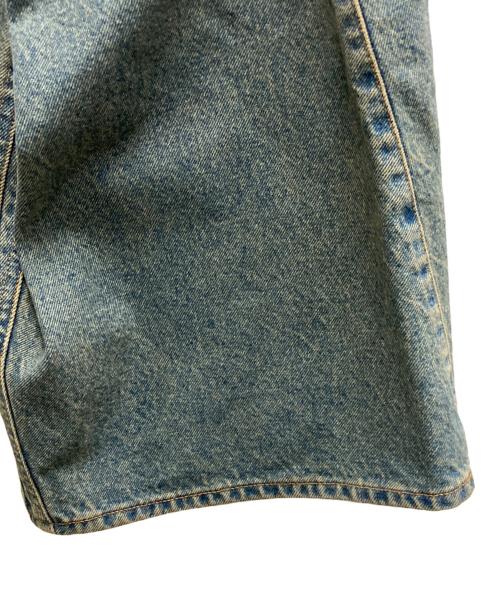 NVRFRGT（ネヴァーフォーゲット）NVRFRGT (ネヴァーフォーゲット) 3D TWISTED WIDE LEG JEANS インディゴ サイズ:2の古着・服飾アイテム