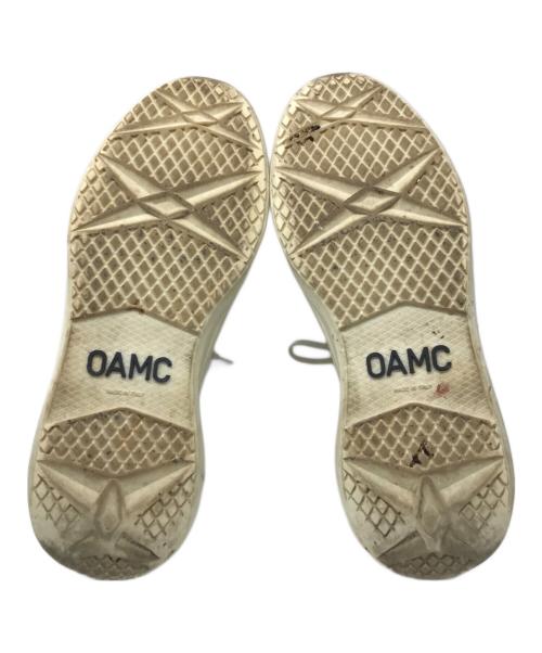 OAMC（オーエーエムシー）OAMC (オーエーエムシー) ローカットスニーカー ホワイト サイズ:43の古着・服飾アイテム