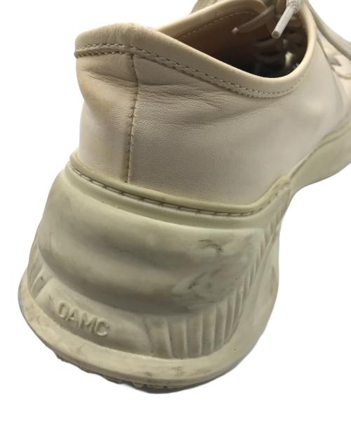 OAMC（オーエーエムシー）OAMC (オーエーエムシー) ローカットスニーカー ホワイト サイズ:43の古着・服飾アイテム