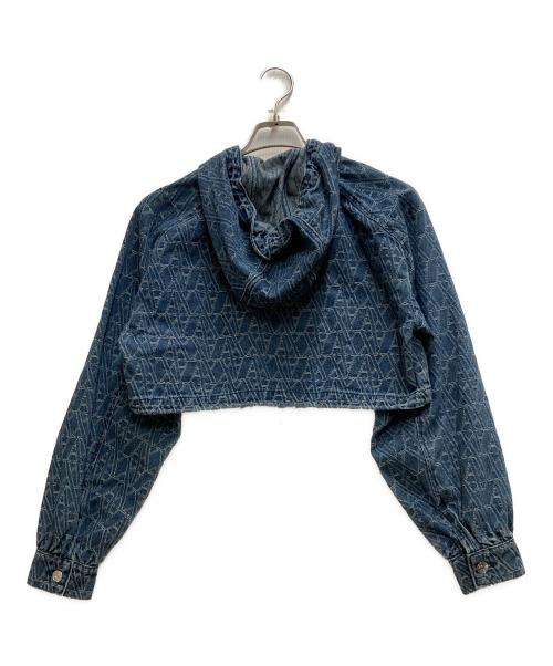 ARMANI EXCHANGE（アルマーニ エクスチェンジ）ARMANI EXCHANGE (アルマーニ エクスチェンジ) オールオーバーロゴ フーデッドデニムブルゾン インディゴ サイズ:XSの古着・服飾アイテム