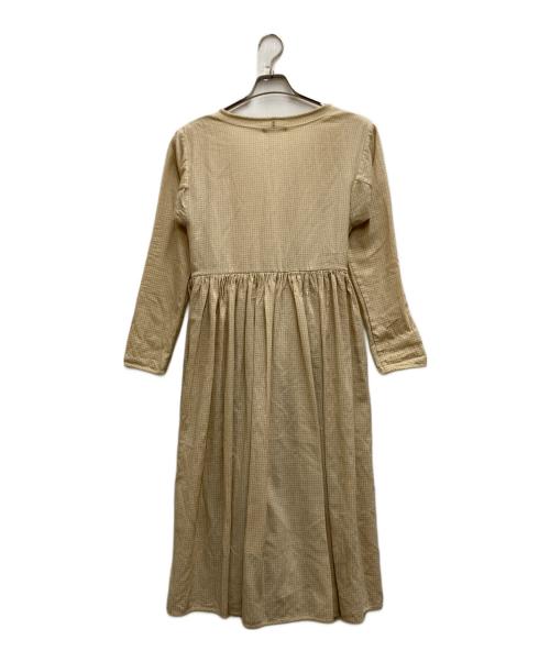 universal utility（ユニバーサルユーティリティー）universal utility (ユニバーサルユーティリティー) チェックワンピース ベージュ サイズ:Ⅿの古着・服飾アイテム