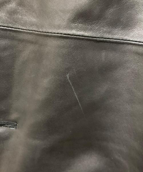 YOKE（ヨーク）YOKE (ヨーク) LEATHER CUT-OFF HALF COAT ブラック サイズ:3の古着・服飾アイテム