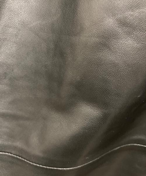 YOKE（ヨーク）YOKE (ヨーク) LEATHER CUT-OFF HALF COAT ブラック サイズ:3の古着・服飾アイテム