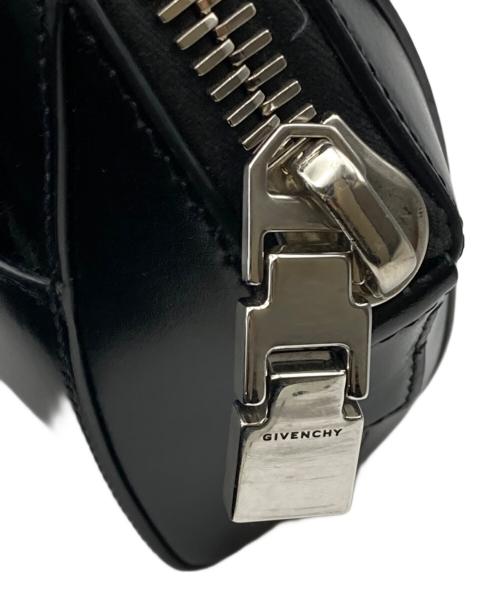 GIVENCHY（ジバンシィ）GIVENCHY (ジバンシィ) Mini Antigona U Crossbody Bag ブラックの古着・服飾アイテム