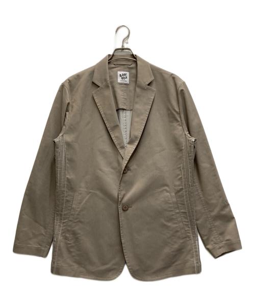 A-POC ABLE ISSEY MIYAKE（エイポック エイブル イッセイ ミヤケ）A-POC ABLE ISSEY MIYAKE (エイポック エイブル イッセイ ミヤケ) サイドプリーツ2Bジャケット ベージュ サイズ:3の古着・服飾アイテム
