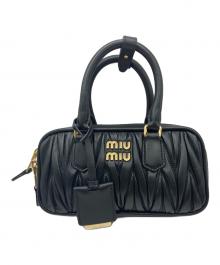MIU MIU（ミュウミュウ）の古着「アルカディ マテラッセレザー バッグ」｜ブラック