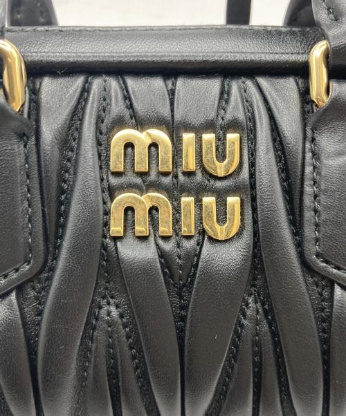 MIU MIU（ミュウミュウ）MIU MIU (ミュウミュウ) アルカディ マテラッセレザー バッグ ブラックの古着・服飾アイテム