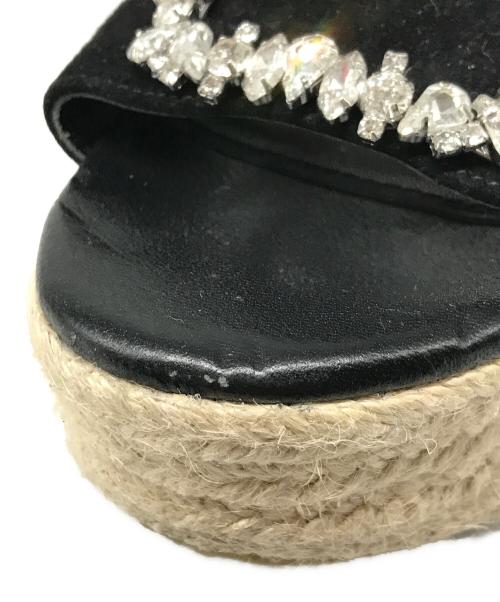 TSURU by MARIKO OIKAWA（ツルバイマリコオイカワ）Tsuru by Mariko Oikawa (ツルバイマリコオイカワ) ビジューサンダル ブラック サイズ:35の古着・服飾アイテム