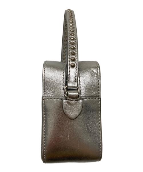 J&M DAVIDSON（ジェイ＆エム デヴィッドソン）J&M DAVIDSON (ジェイ＆エム デヴィッドソン) ショルダーバッグ シルバーの古着・服飾アイテム