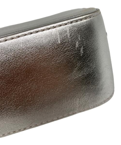 J&M DAVIDSON（ジェイ＆エム デヴィッドソン）J&M DAVIDSON (ジェイ＆エム デヴィッドソン) ショルダーバッグ シルバーの古着・服飾アイテム