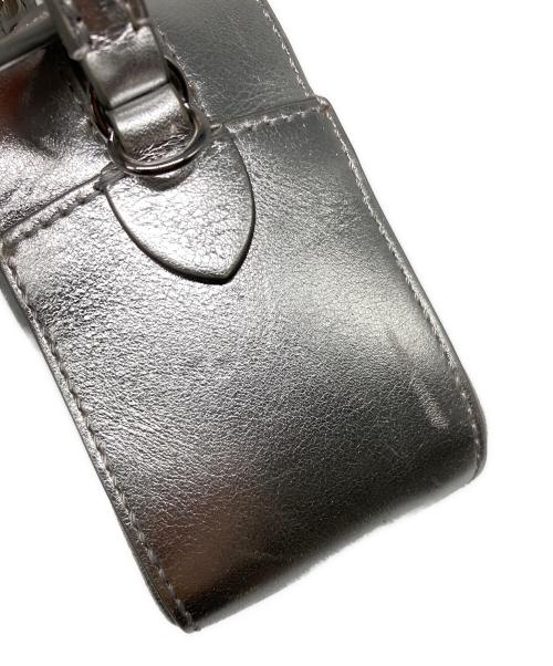 J&M DAVIDSON（ジェイ＆エム デヴィッドソン）J&M DAVIDSON (ジェイ＆エム デヴィッドソン) ショルダーバッグ シルバーの古着・服飾アイテム