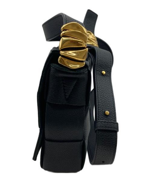 BOTTEGA VENETA（ボッテガベネタ）BOTTEGA VENETA (ボッテガベネタ) カセットクロスボディバッグ ブラックの古着・服飾アイテム