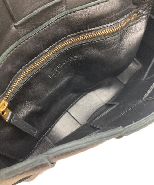 BOTTEGA VENETA（ボッテガベネタ）BOTTEGA VENETA (ボッテガベネタ) カセットクロスボディバッグ ブラックの古着・服飾アイテム