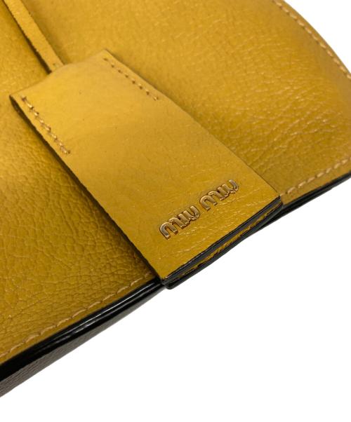 MIU MIU（ミュウミュウ）MIU MIU (ミュウミュウ) 2WAYショルダーバッグ イエローの古着・服飾アイテム