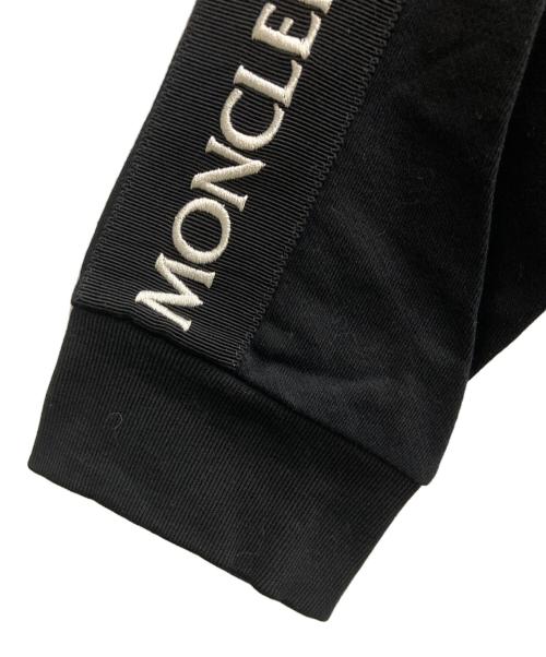 MONCLER（モンクレール）MONCLER (モンクレール) MAGLIA GIROCOLLO 袖ラインスウェット ブラック サイズ:XSの古着・服飾アイテム