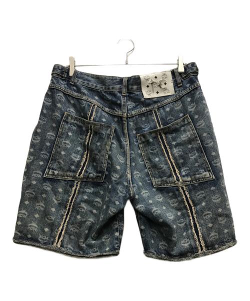 MCM（エムシーエム）MCM (エムシーエム) THUG CLUB (サグ クラブ) コラボモノグラムデニムショーツ インディゴ サイズ:Ｍの古着・服飾アイテム