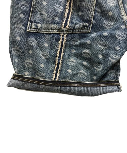 MCM（エムシーエム）MCM (エムシーエム) THUG CLUB (サグ クラブ) コラボモノグラムデニムショーツ インディゴ サイズ:Ｍの古着・服飾アイテム