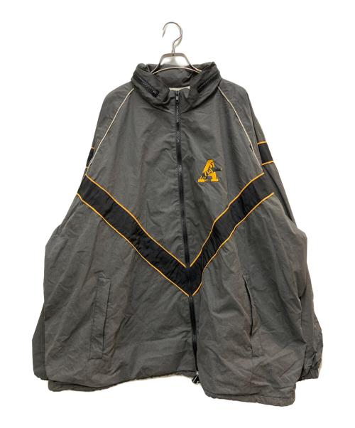 U.S.M.A(アメリカ軍陸軍士官学校)（ユーエスエムエー）U.S.M.A(アメリカ軍陸軍士官学校) (ユーエスエムエー) トレーニングジャケット グレー サイズ:XXLの古着・服飾アイテム