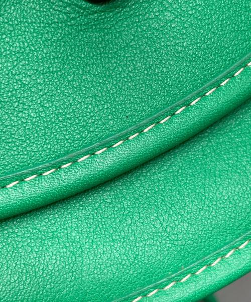 HEREU（ヘリュー）HEREU (ヘリュー) LLUNAショルダーバッグ グリーンの古着・服飾アイテム