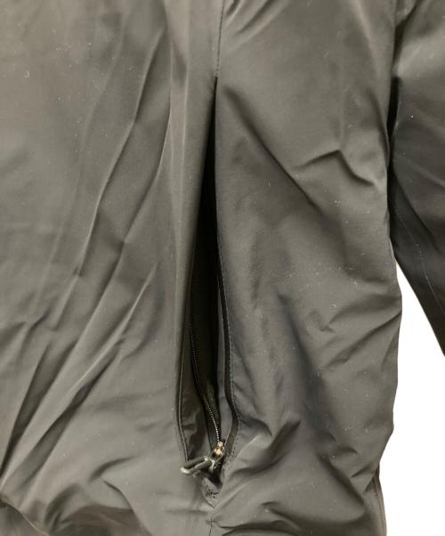 DESCENTE ALLTERRAIN（デザイント オルテライン）DESCENTE ALLTERRAIN (デザイント オルテライン) インビジブルダウンコーチジャケット ブラック サイズ:Mの古着・服飾アイテム