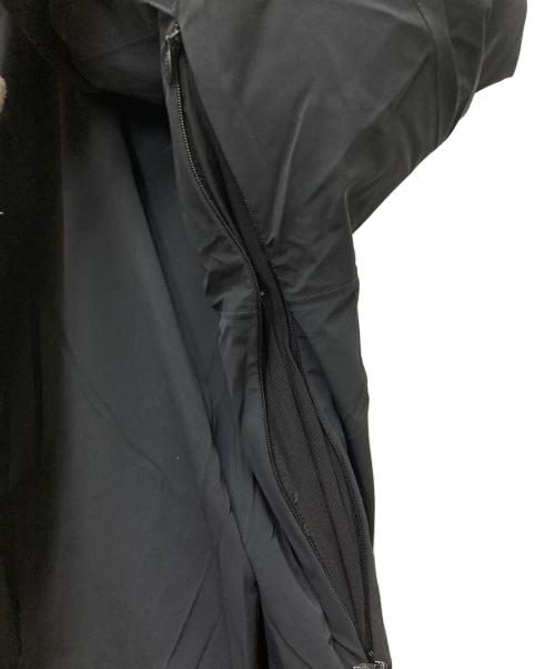 DESCENTE ALLTERRAIN（デザイント オルテライン）DESCENTE ALLTERRAIN (デザイント オルテライン) インビジブルダウンコーチジャケット ブラック サイズ:Mの古着・服飾アイテム