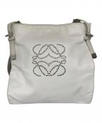 LOEWEロエベ）の古着「スタッズショルダーバッグ」｜ホワイト