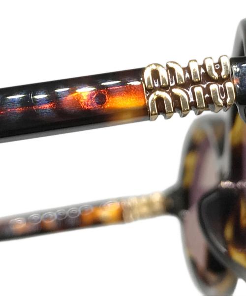 MIU MIU（ミュウミュウ）MIU MIU (ミュウミュウ) ミュウ リガード サングラス ブラウン×ピンク サイズ:50□18の古着・服飾アイテム