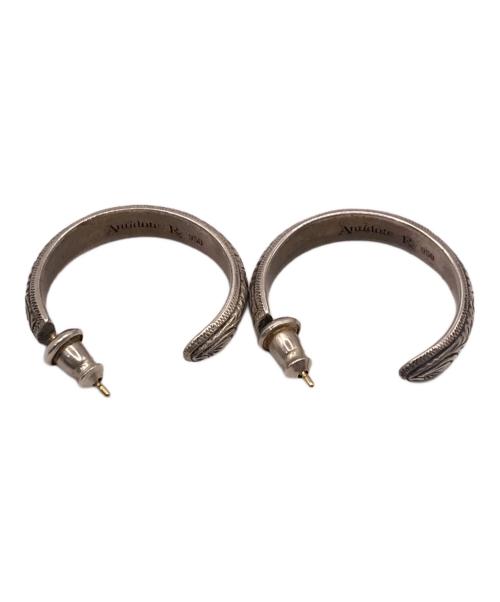 ANTIDOTE BUYERS CLUB（アンチドートバイヤーズクラブ）ANTIDOTE BUYERS CLUB (アンチドートバイヤーズクラブ) ENGRAVED HOOP EARRINGの古着・服飾アイテム