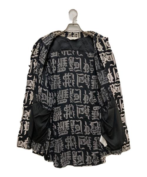 SASQUATCHfabrix.（サスクワッチファブリックス）SASQUATCHfabrix. (サスクワッチファブリックス) 丸岡和吾 (マルオカカズミチ) 総柄レーヨンシャツ ブラック サイズ:Mの古着・服飾アイテム