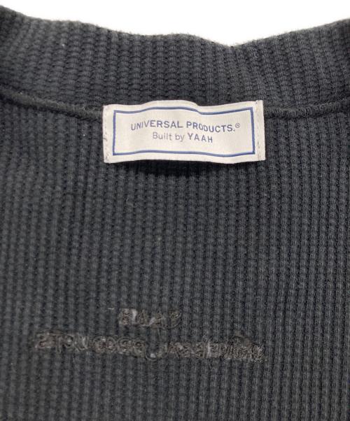 UNIVERSAL PRODUCTS.（ユニバーサルプロダクツ）UNIVERSAL PRODUCTS. (ユニバーサルプロダクツ) YAAH WAFFLE CARDIGAN ブラック サイズ:Lの古着・服飾アイテム
