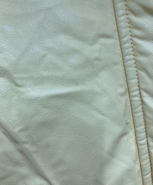 MM6 Maison Margiela（エムエムシックスメゾンマルジェラ）MM6 Maison Margiela (エムエムシックスメゾンマルジェラ) フェイクレザーダウンコート イエロー サイズ:Sの古着・服飾アイテム