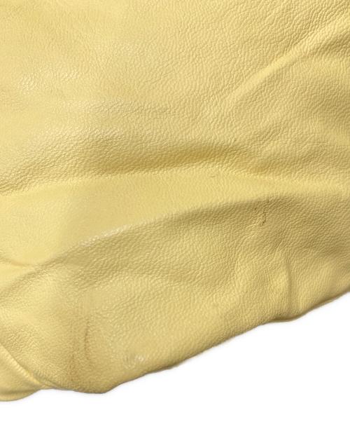 MM6 Maison Margiela（エムエムシックスメゾンマルジェラ）MM6 Maison Margiela (エムエムシックスメゾンマルジェラ) フェイクレザーダウンコート イエロー サイズ:Sの古着・服飾アイテム