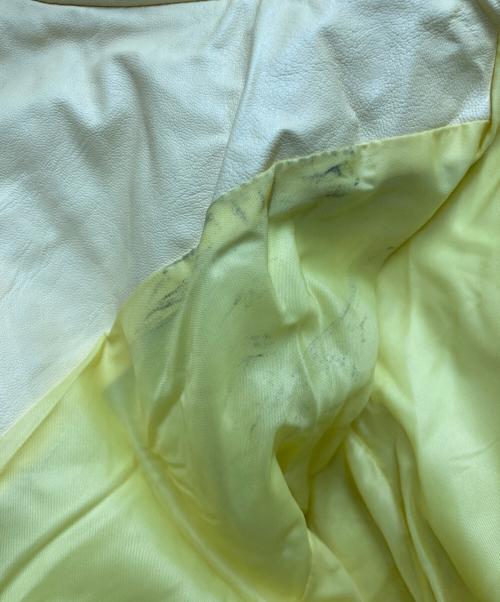 MM6 Maison Margiela（エムエムシックスメゾンマルジェラ）MM6 Maison Margiela (エムエムシックスメゾンマルジェラ) フェイクレザーダウンコート イエロー サイズ:Sの古着・服飾アイテム