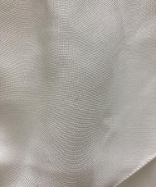 LOEWE（ロエベ）LOEWE (ロエベ) Paula's Ibiza (パウラズ・イビザ) ラッフルスリーブシルクブラウス ホワイト サイズ:32の古着・服飾アイテム