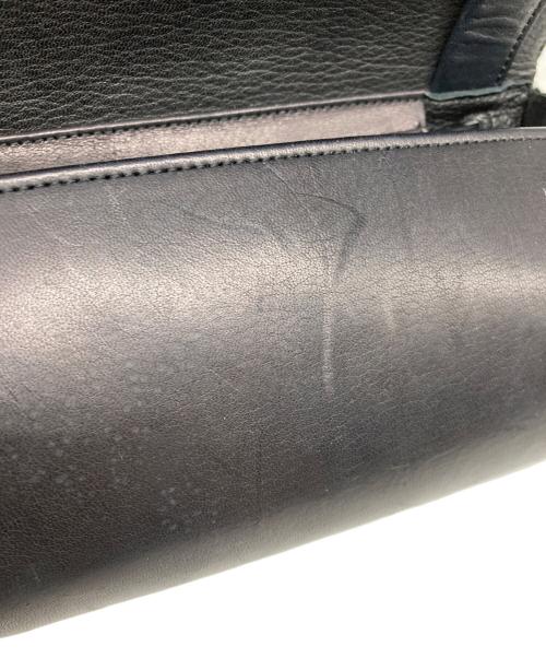 ETRE TOKYO（エトレトウキョウ）ETRE TOKYO (エトレトウキョウ) Inswirl (インスワール) ディアスキンボディバッグ ブラックの古着・服飾アイテム