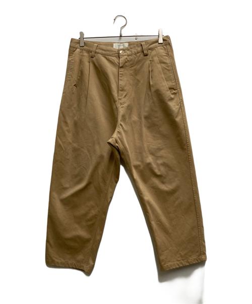 STUDIO NICHOLSON（スタジオ ニコルソン）STUDIO NICHOLSON (スタジオ ニコルソン) タックパンツ ベージュ サイズ:Ⅿの古着・服飾アイテム