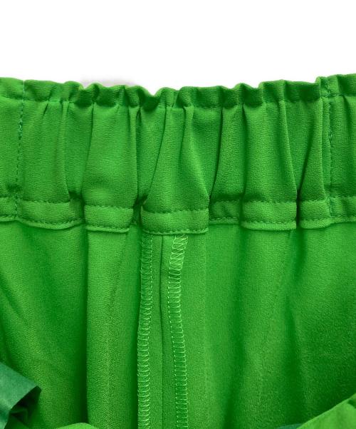 ENFOLD（エンフォルド）ENFOLD (エンフォルド) DRAPE TAPERED-TROUSERS グリーン サイズ:36の古着・服飾アイテム