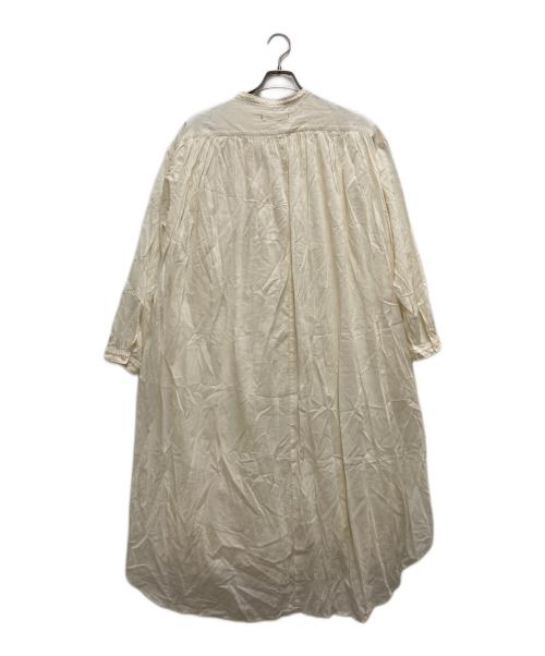 ikkuna/SUZUKI TAKAYUKI（イクナ/スズキタカユキ）ikkuna/suzuki takayuki (イクナ/スズキタカユキ) ギャザーワンピース ホワイト サイズ:1の古着・服飾アイテム