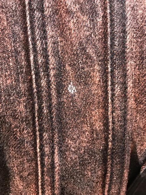 Maison MIHARA YASUHIRO（メゾン ミハラ ヤスヒロ）Maison MIHARA YASUHIRO (メゾン ミハラ ヤスヒロ) 製品染めデニムコート グレー×オレンジ サイズ:freeの古着・服飾アイテム