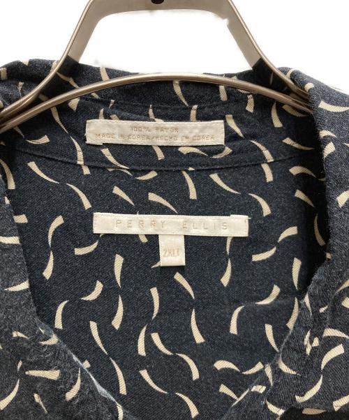 PERRY ELLIS（ペリーエリス）PERRY ELLIS (ペリーエリス) 90sレーヨンオープンカラーシャツ ブラック サイズ:2XLの古着・服飾アイテム