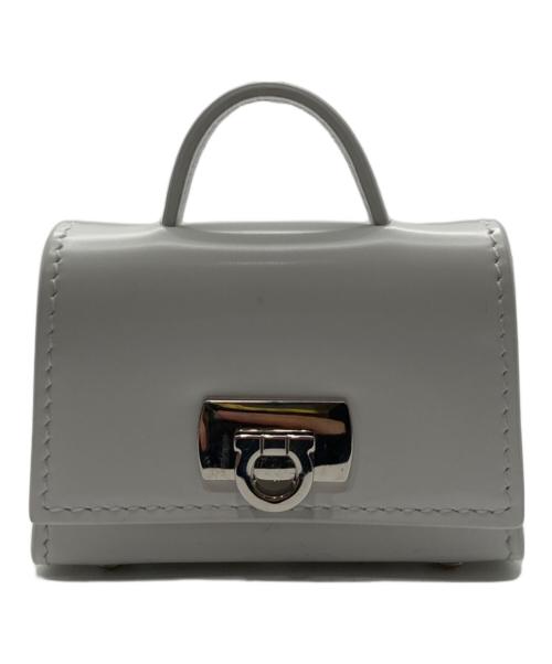 Salvatore Ferragamo（サルヴァトーレ フェラガモ）Salvatore Ferragamo (サルヴァトーレ フェラガモ) AirPodsケース ホワイトの古着・服飾アイテム
