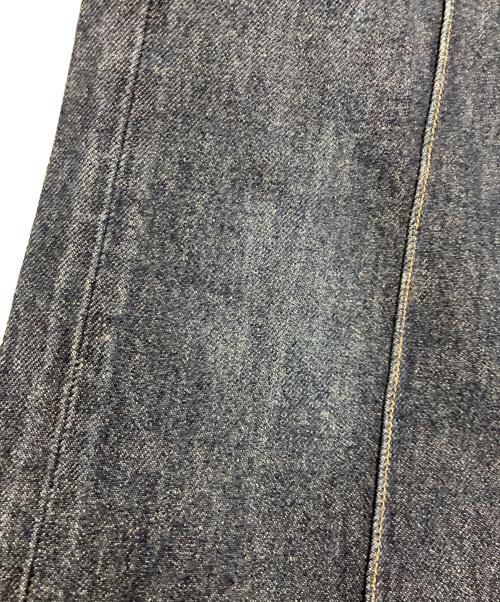 AURALEE（オーラリー）AURALEE (オーラリー) HARDTWIST DENIM PINTUCK PANTS インディゴの古着・服飾アイテム