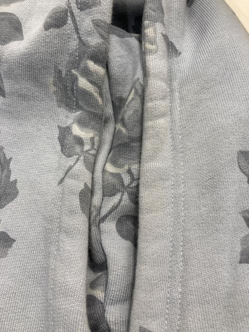 JORDAN（ジョーダン）JORDAN (ジョーダン) A Manniere ローズプリントフーディ グレー サイズ:Sの古着・服飾アイテム