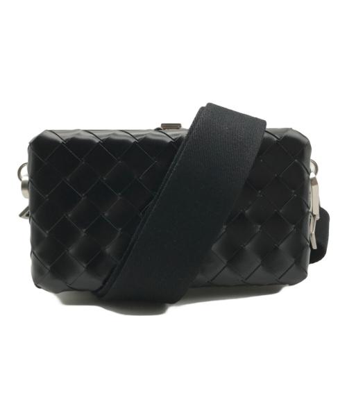 BOTTEGA VENETA（ボッテガベネタ）BOTTEGA VENETA (ボッテガベネタ) イントレチャートボックスメッセンジャーバッグ ブラックの古着・服飾アイテム