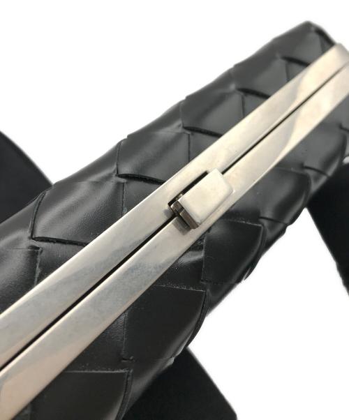 BOTTEGA VENETA（ボッテガベネタ）BOTTEGA VENETA (ボッテガベネタ) イントレチャートボックスメッセンジャーバッグ ブラックの古着・服飾アイテム