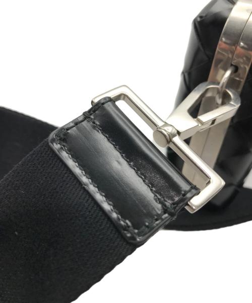 BOTTEGA VENETA（ボッテガベネタ）BOTTEGA VENETA (ボッテガベネタ) イントレチャートボックスメッセンジャーバッグ ブラックの古着・服飾アイテム