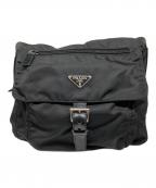 PRADAプラダ）の古着「三角プレートショルダーバッグ」｜ブラック
